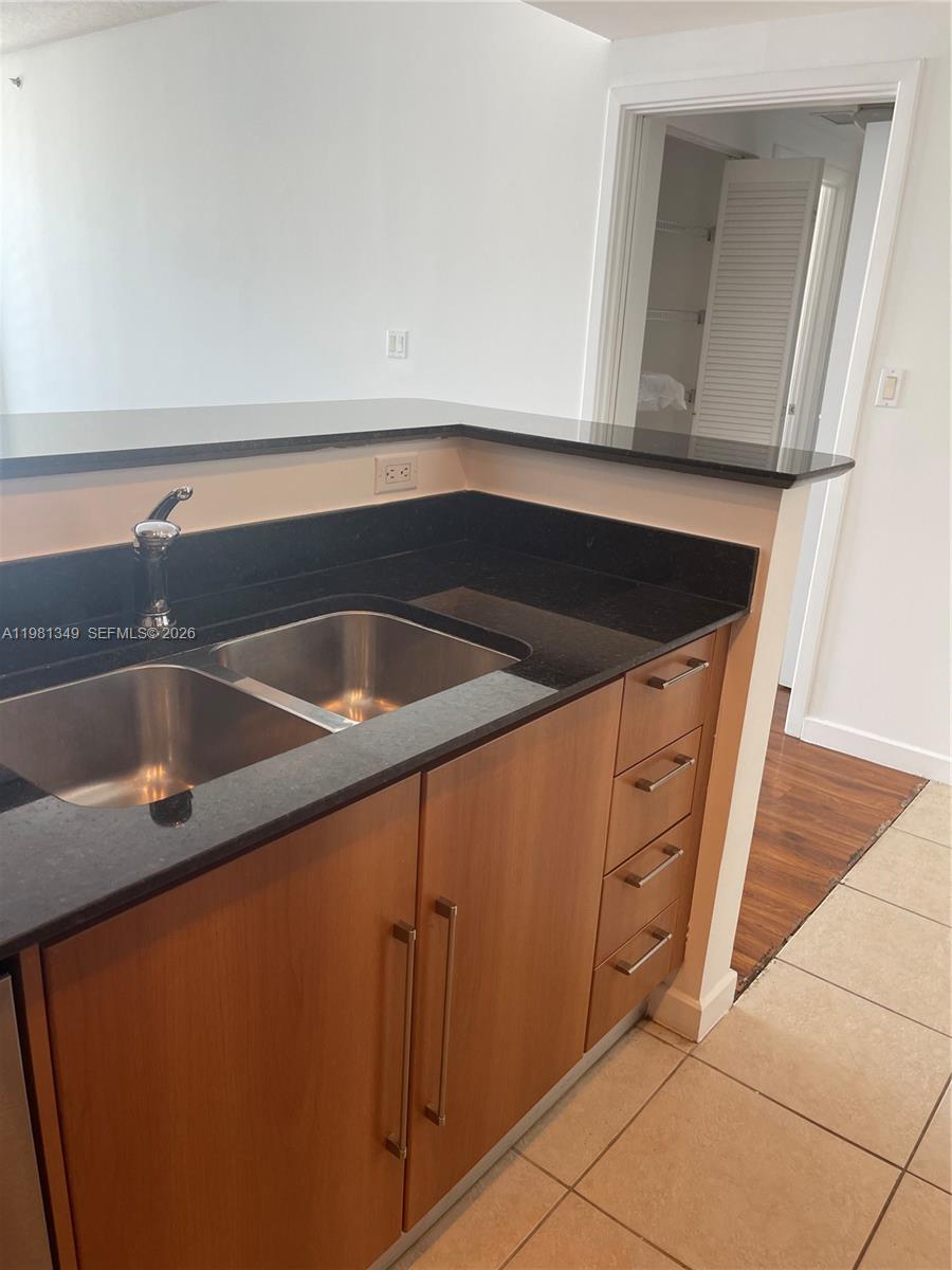 335 S Biscayne Blvd #3610, Miami FL 33131
