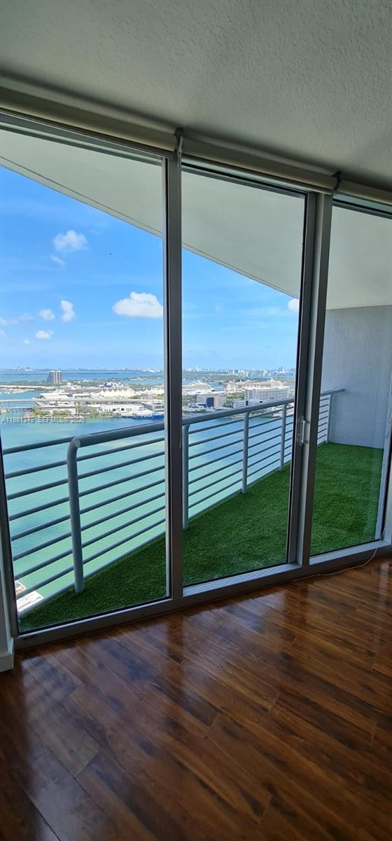 335 S Biscayne Blvd #3610, Miami FL 33131