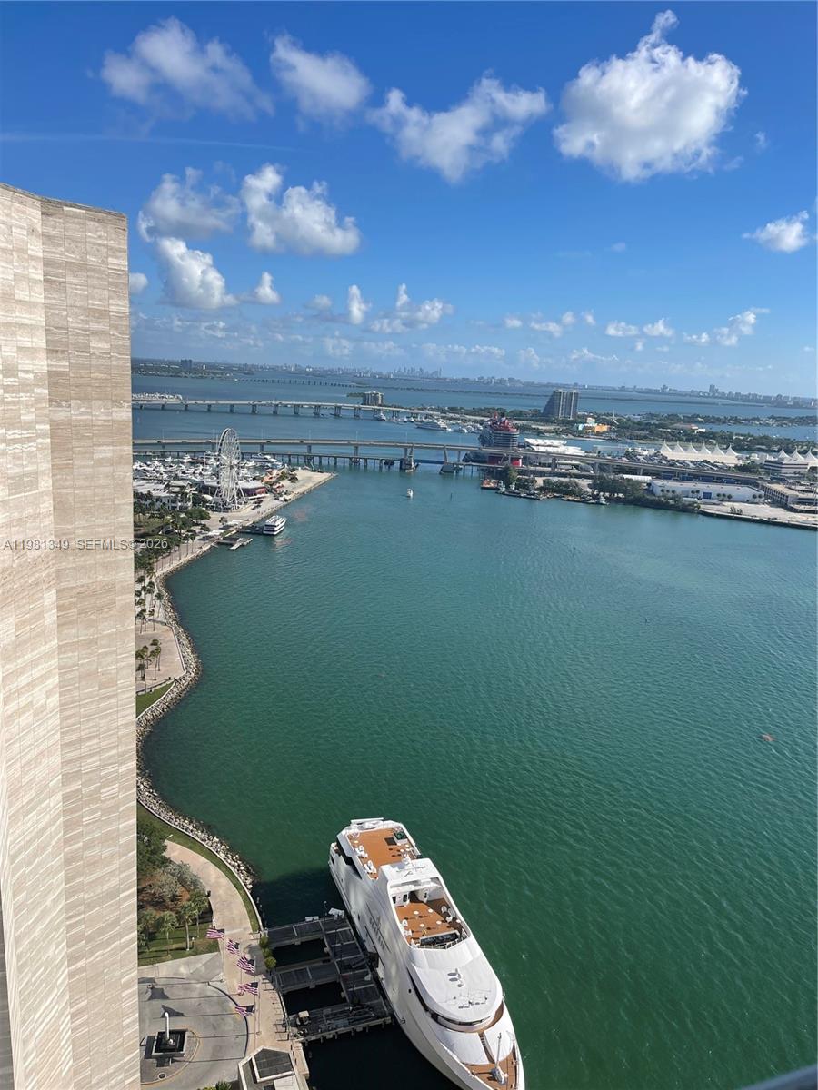 335 S Biscayne Blvd #3610, Miami FL 33131