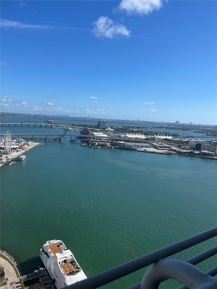 335 S Biscayne Blvd #3610, Miami FL 33131