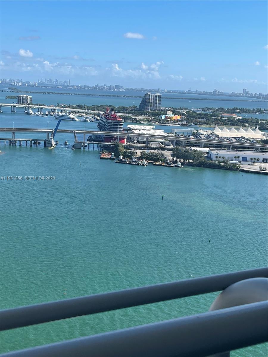335 S Biscayne Blvd #3610, Miami FL 33131