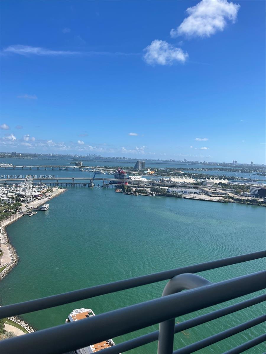 335 S Biscayne Blvd #3610, Miami FL 33131