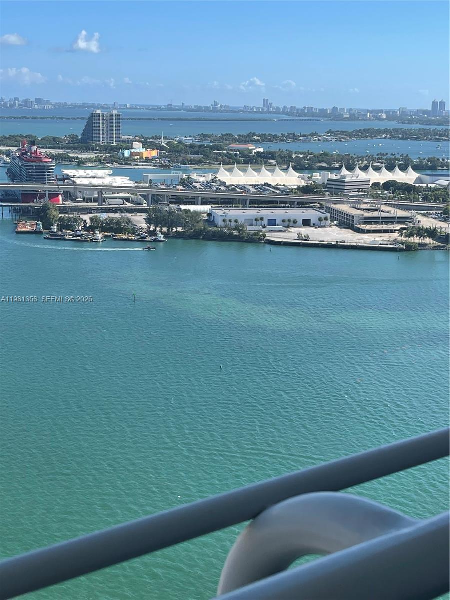 335 S Biscayne Blvd #3610, Miami FL 33131