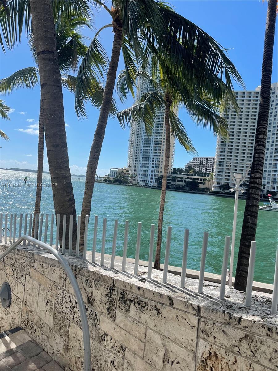335 S Biscayne Blvd #3610, Miami FL 33131