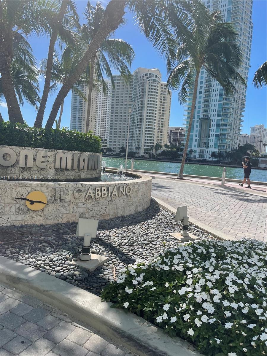 335 S Biscayne Blvd #3610, Miami FL 33131