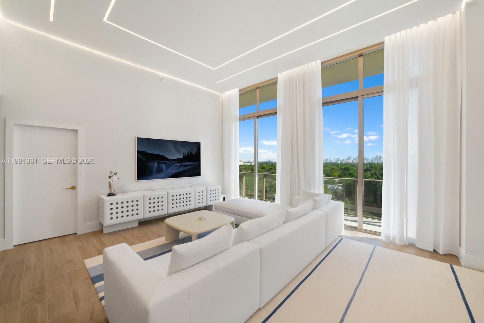 2678 Tigertail Ave #802, Coconut Grove FL 33133