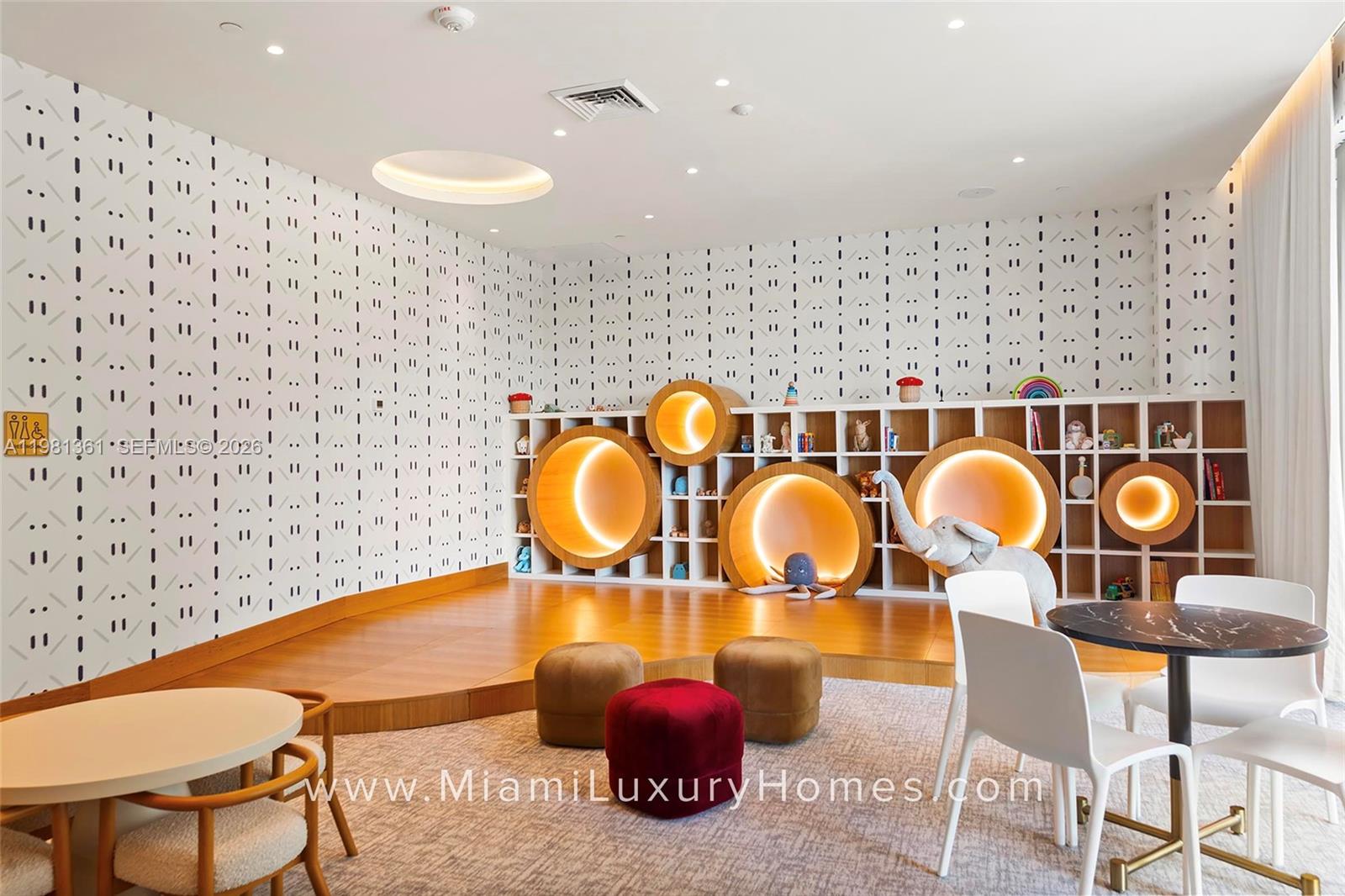 2678 Tigertail Ave #802, Coconut Grove FL 33133