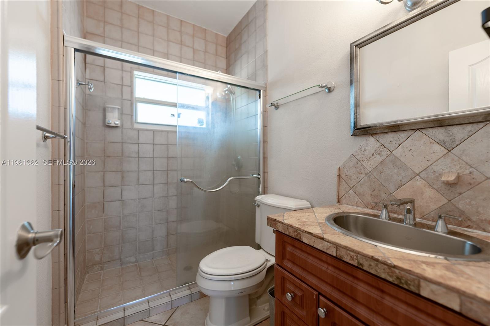 2225 NE 123rd St #215, North Miami FL 33181