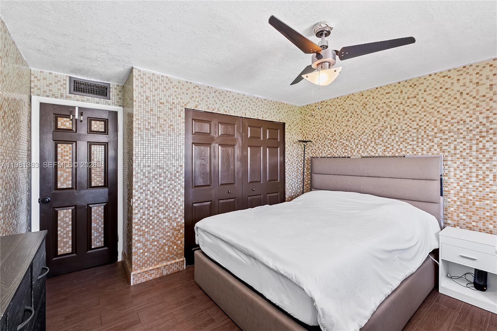 3665 NE 167th St #409, North Miami Beach FL 33160