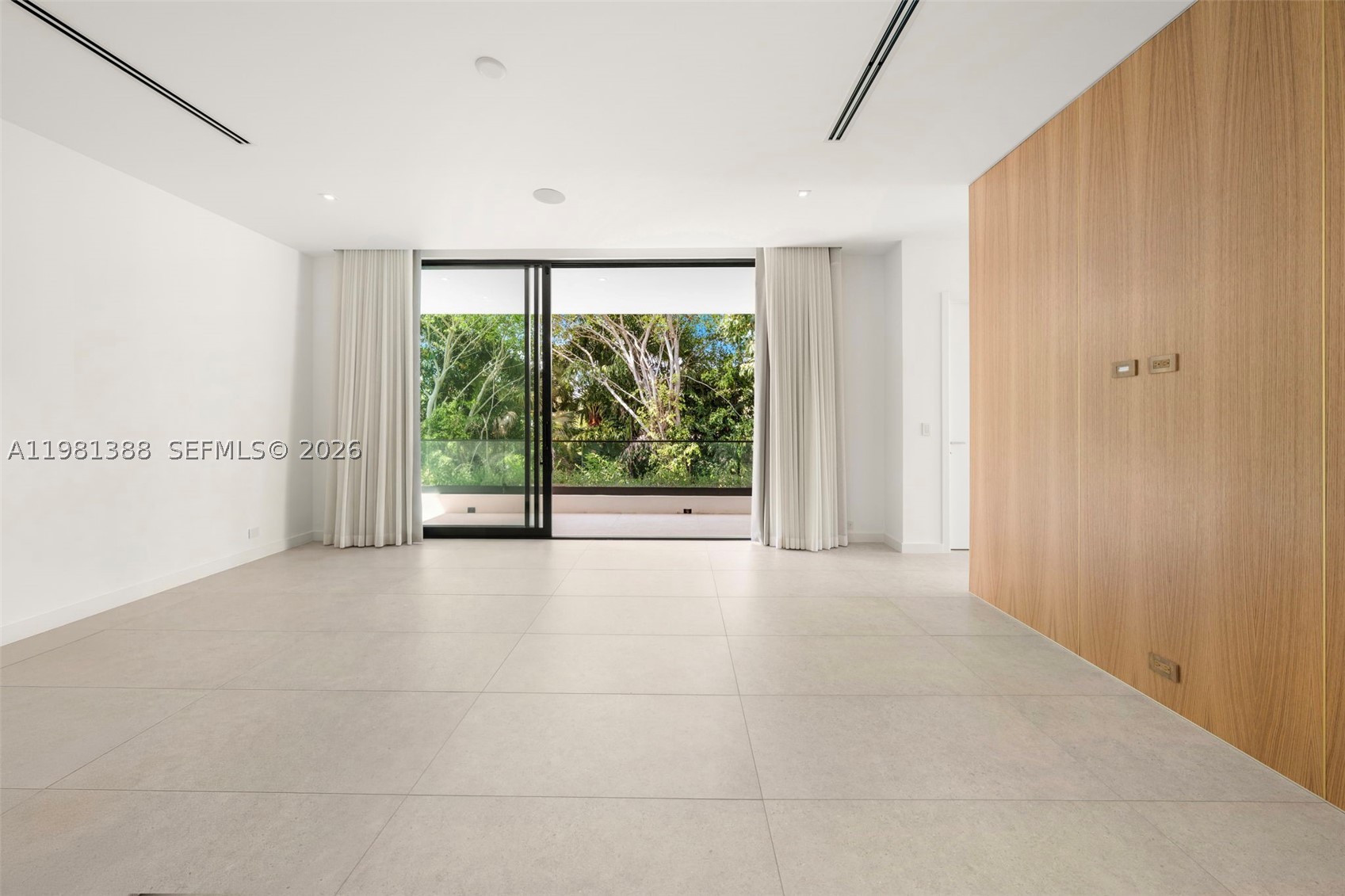 7700 SW 50th Ct, Miami FL 33143