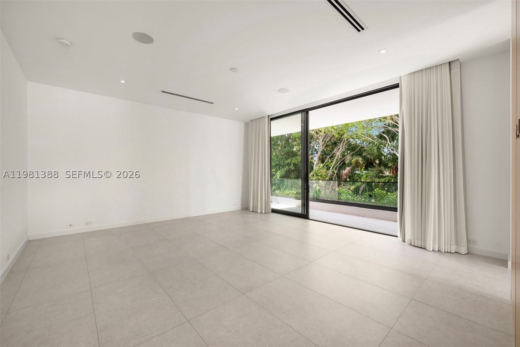7700 SW 50th Ct, Miami FL 33143
