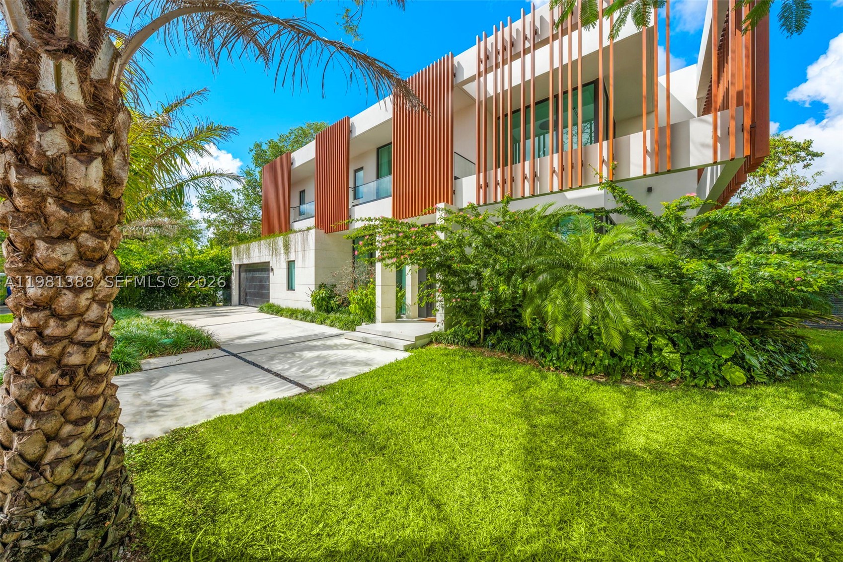 7700 SW 50th Ct, Miami FL 33143