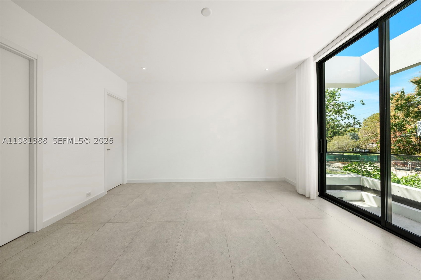 7700 SW 50th Ct, Miami FL 33143