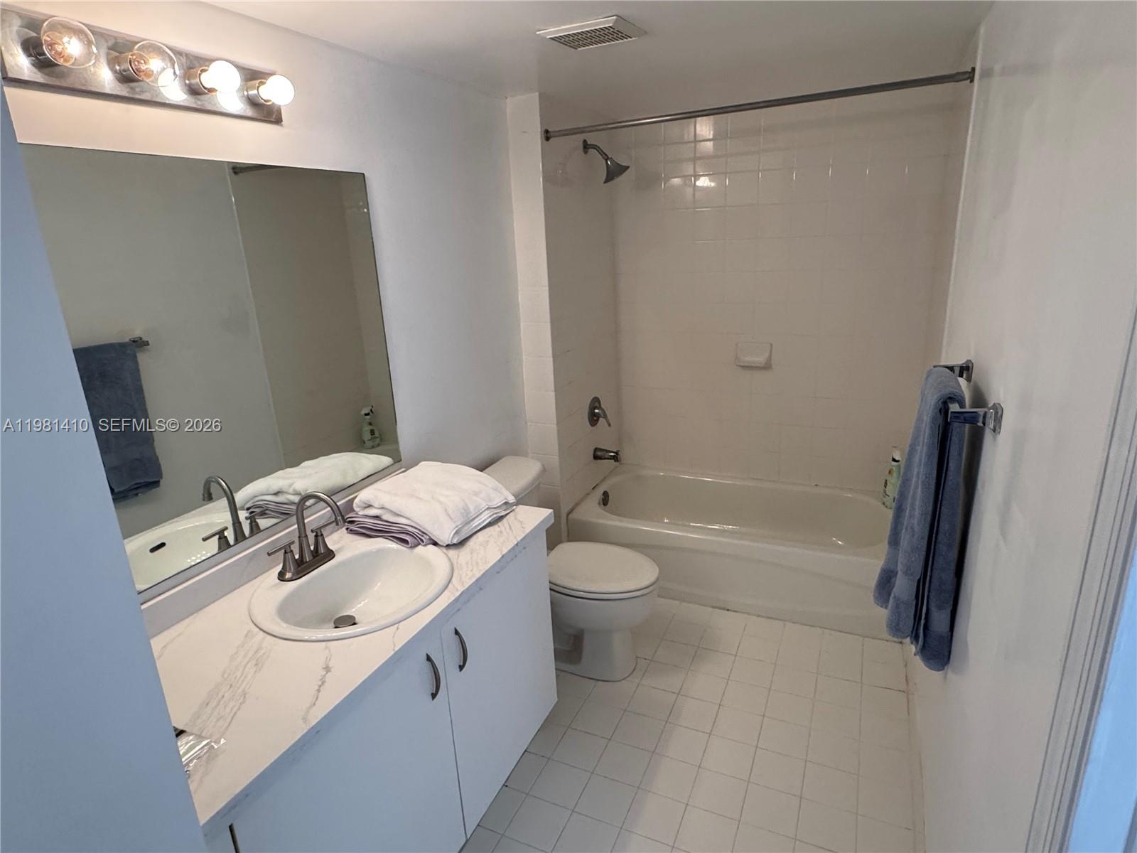 816 NW 11th St #1108, Miami FL 33136