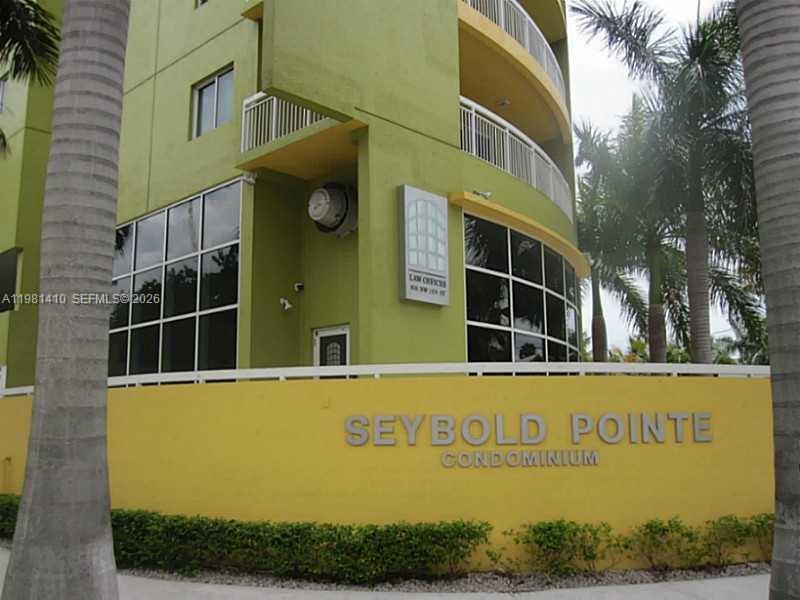 816 NW 11th St #1108, Miami FL 33136