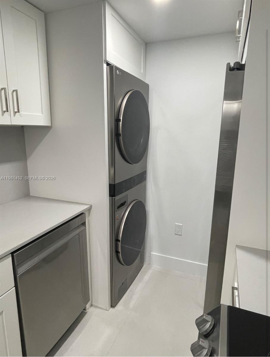 10275 Collins Ave #933, Bal Harbour FL 33154