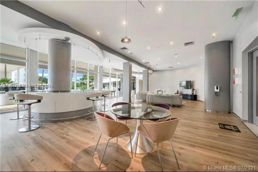 10275 Collins Ave #933, Bal Harbour FL 33154