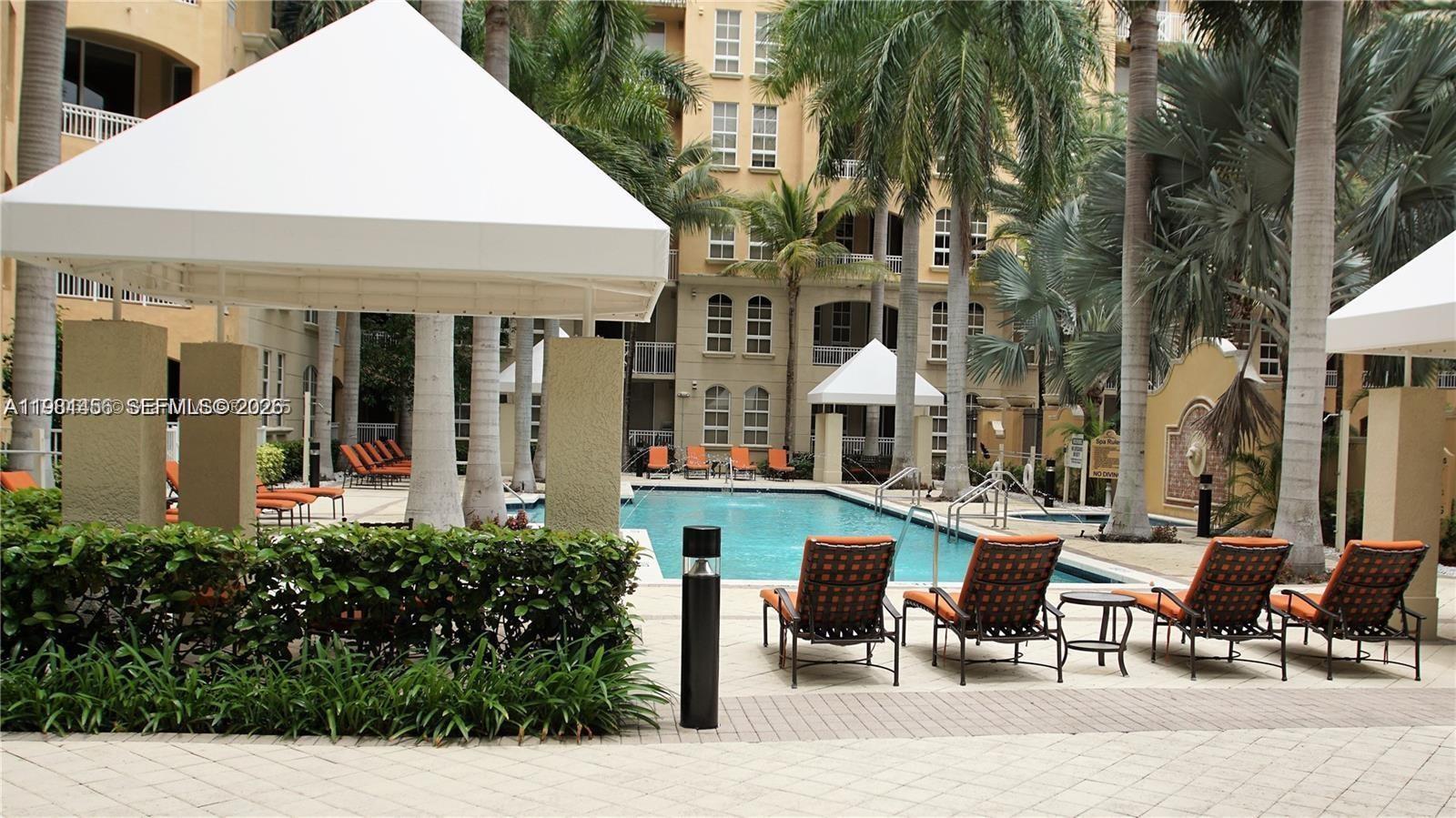 3001 NE 185th St #222, Aventura FL 33180