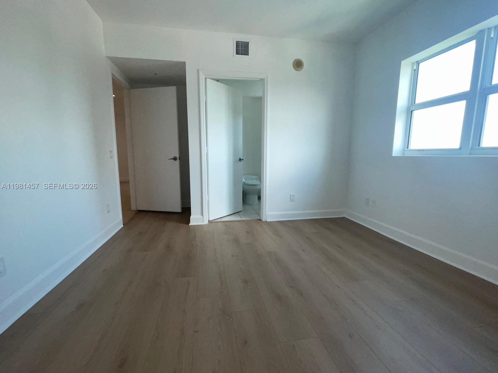 14951 Royal Oaks Ln #709, North Miami FL 33181