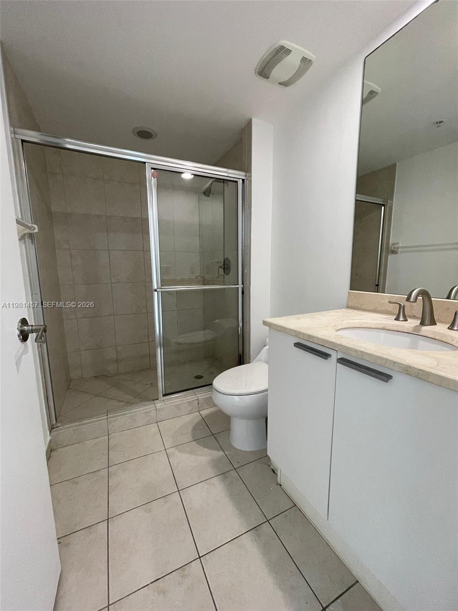 14951 Royal Oaks Ln #709, North Miami FL 33181