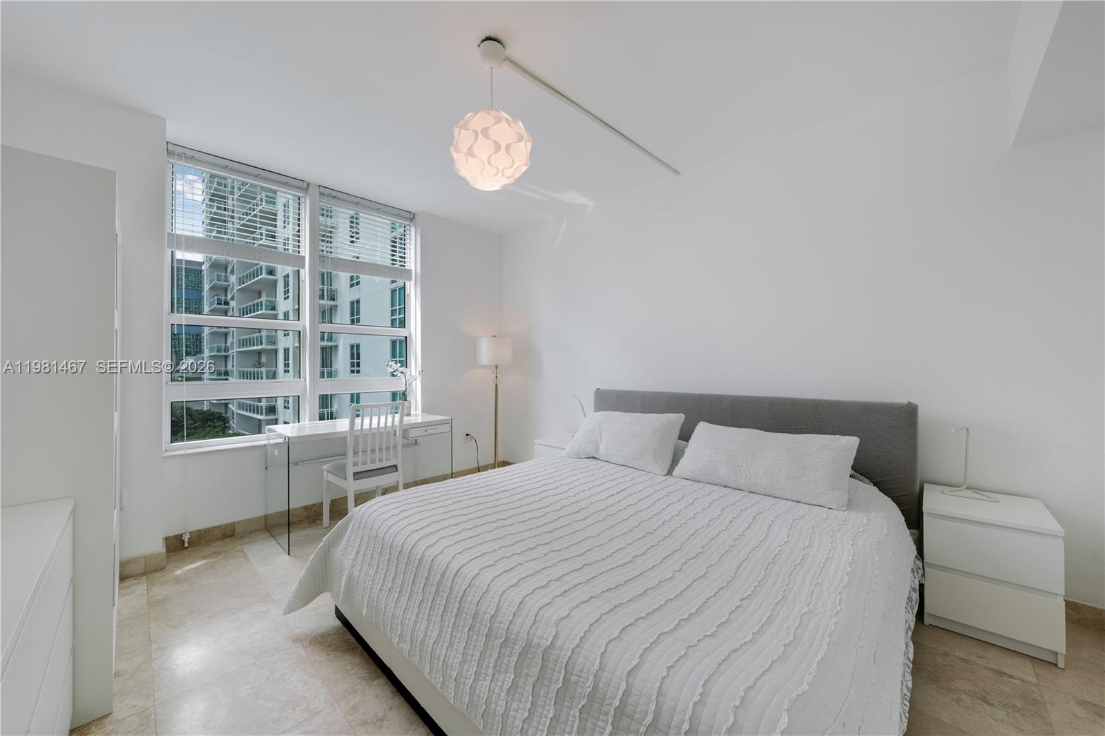 950 Brickell Bay Dr #1403, Miami FL 33131