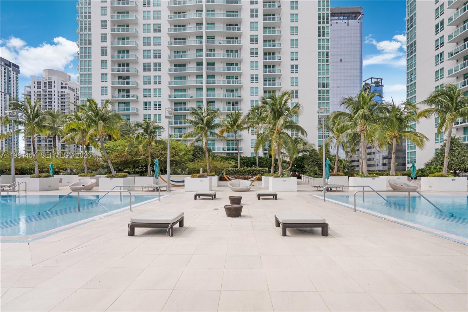 950 Brickell Bay Dr #1403, Miami FL 33131