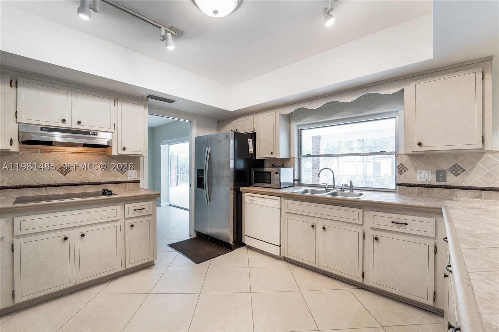 7970 SW 146th St, Palmetto Bay FL 33158