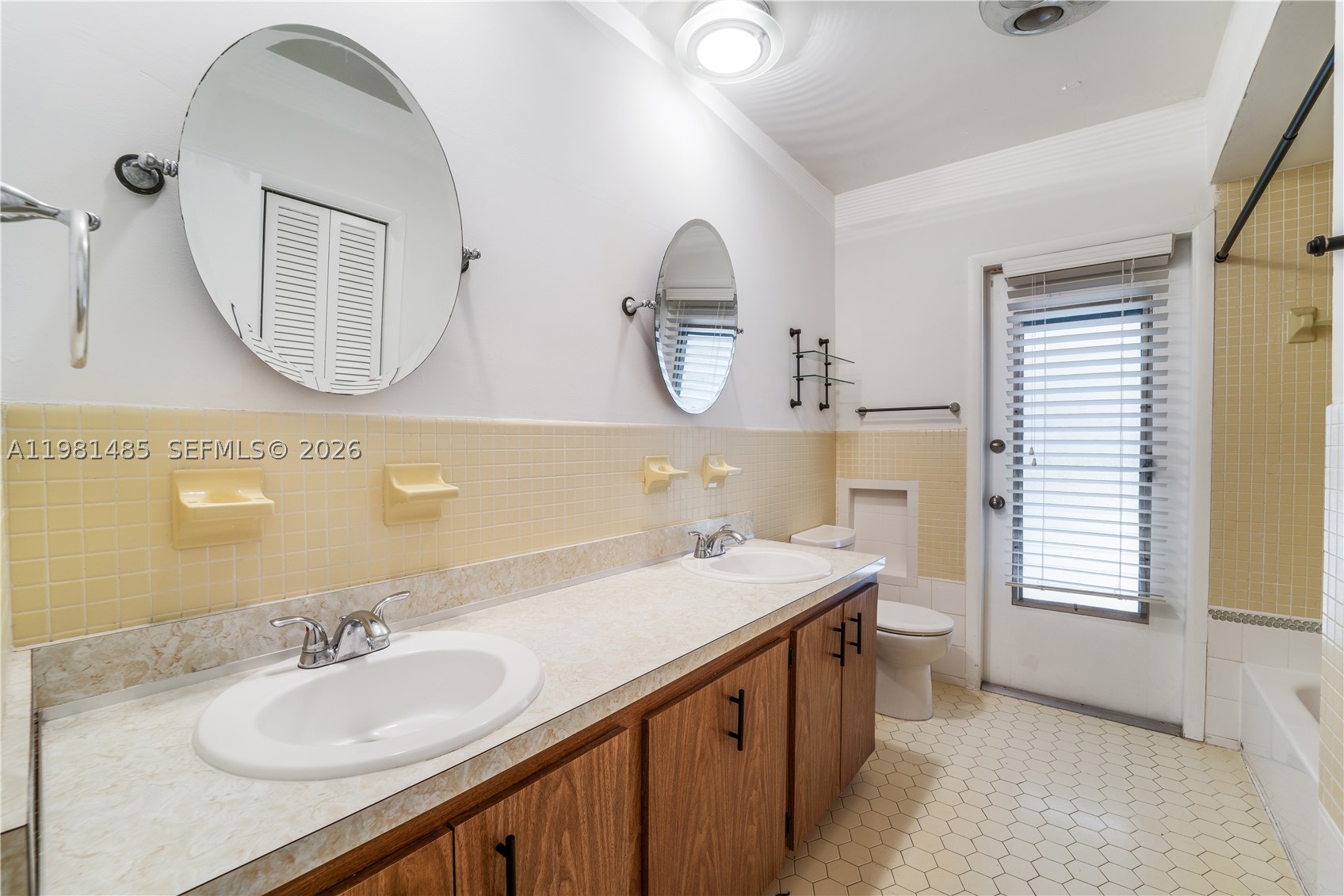 7970 SW 146th St, Palmetto Bay FL 33158