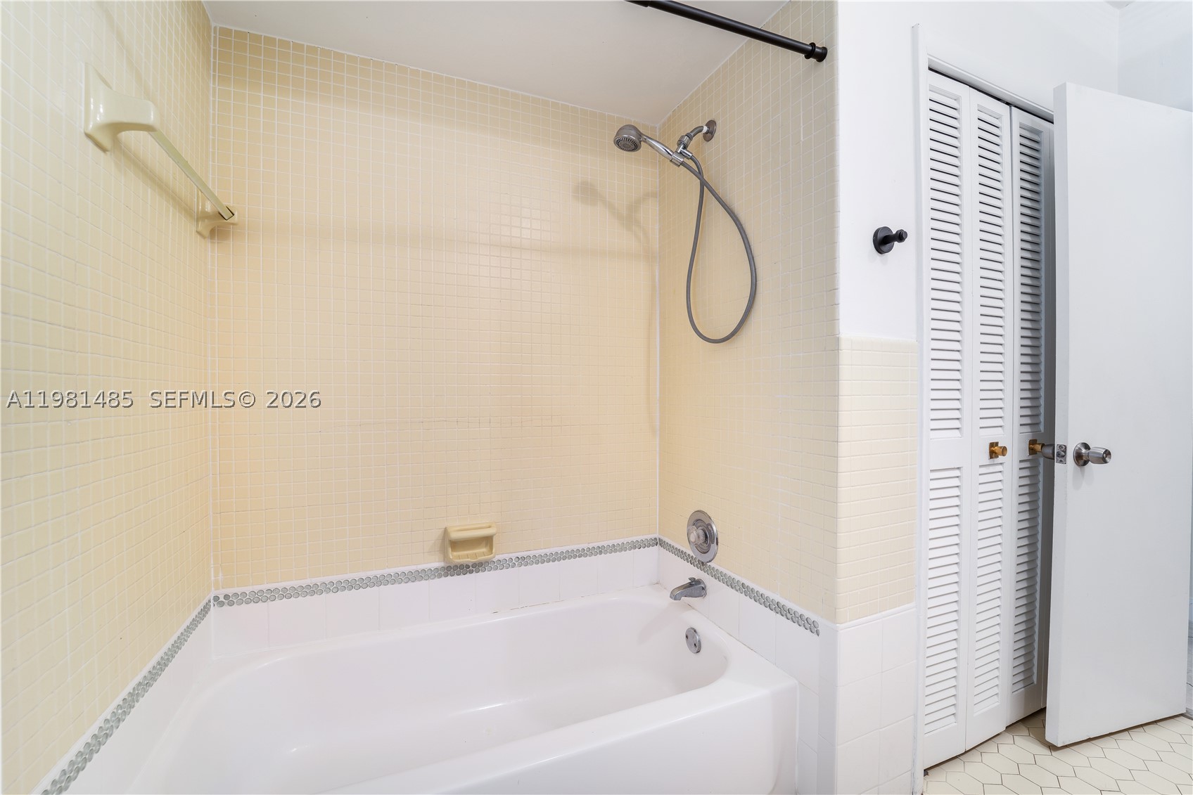 7970 SW 146th St, Palmetto Bay FL 33158