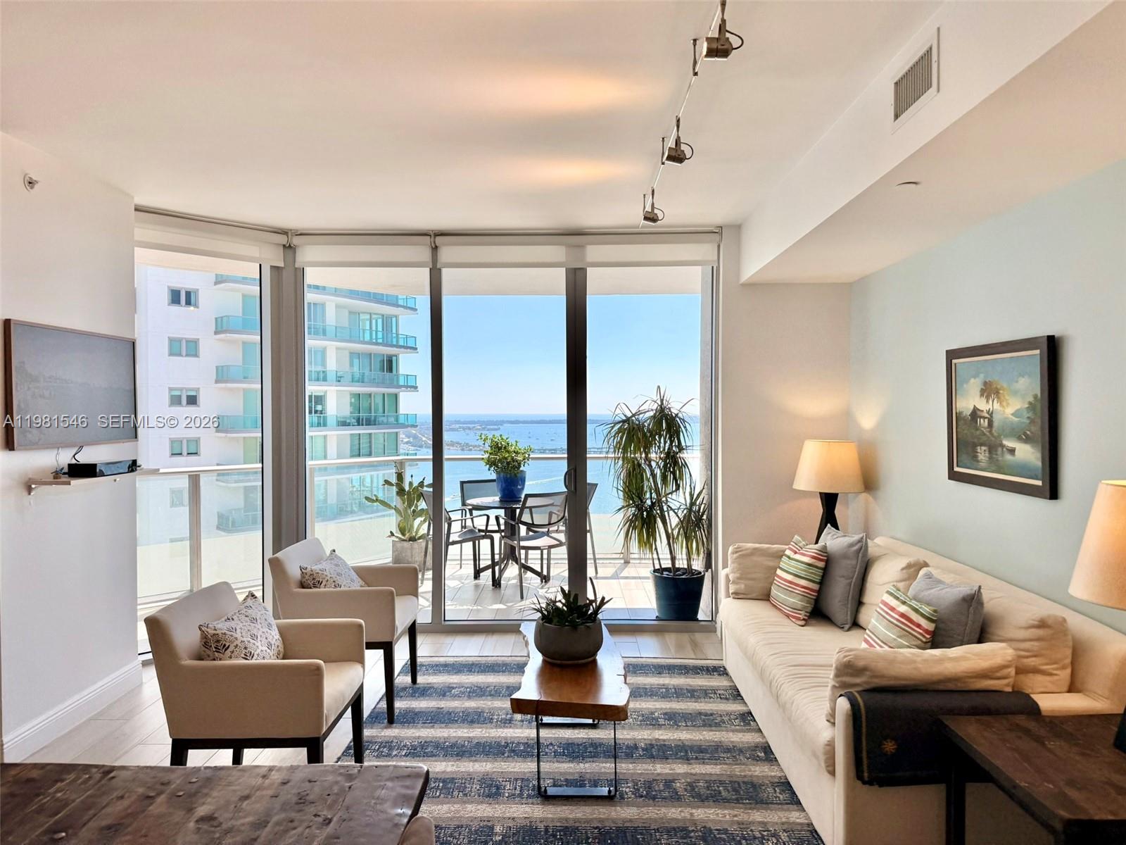 1300 Brickell Bay Dr #3406, Miami FL 33131