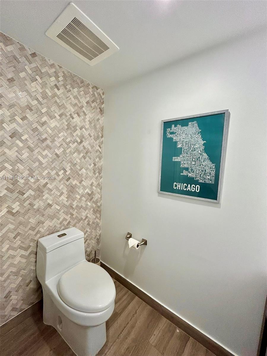 1300 Brickell Bay Dr #3406, Miami FL 33131