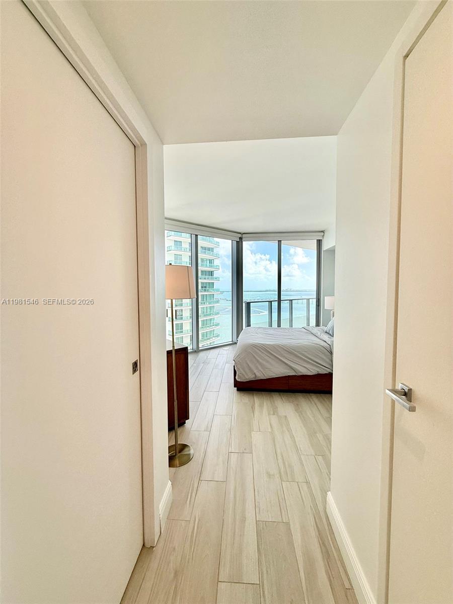 1300 Brickell Bay Dr #3406, Miami FL 33131