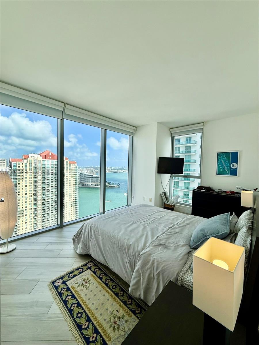 1300 Brickell Bay Dr #3406, Miami FL 33131