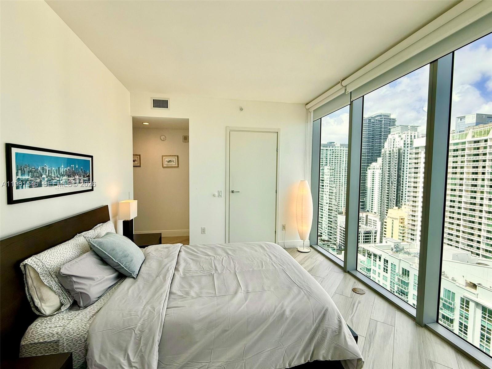 1300 Brickell Bay Dr #3406, Miami FL 33131