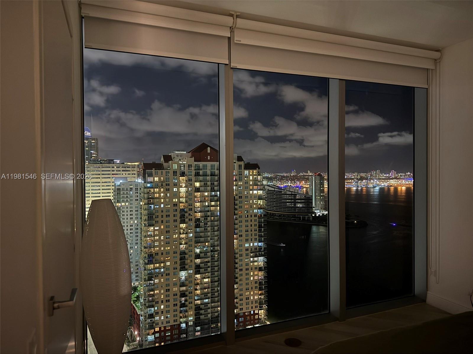 1300 Brickell Bay Dr #3406, Miami FL 33131