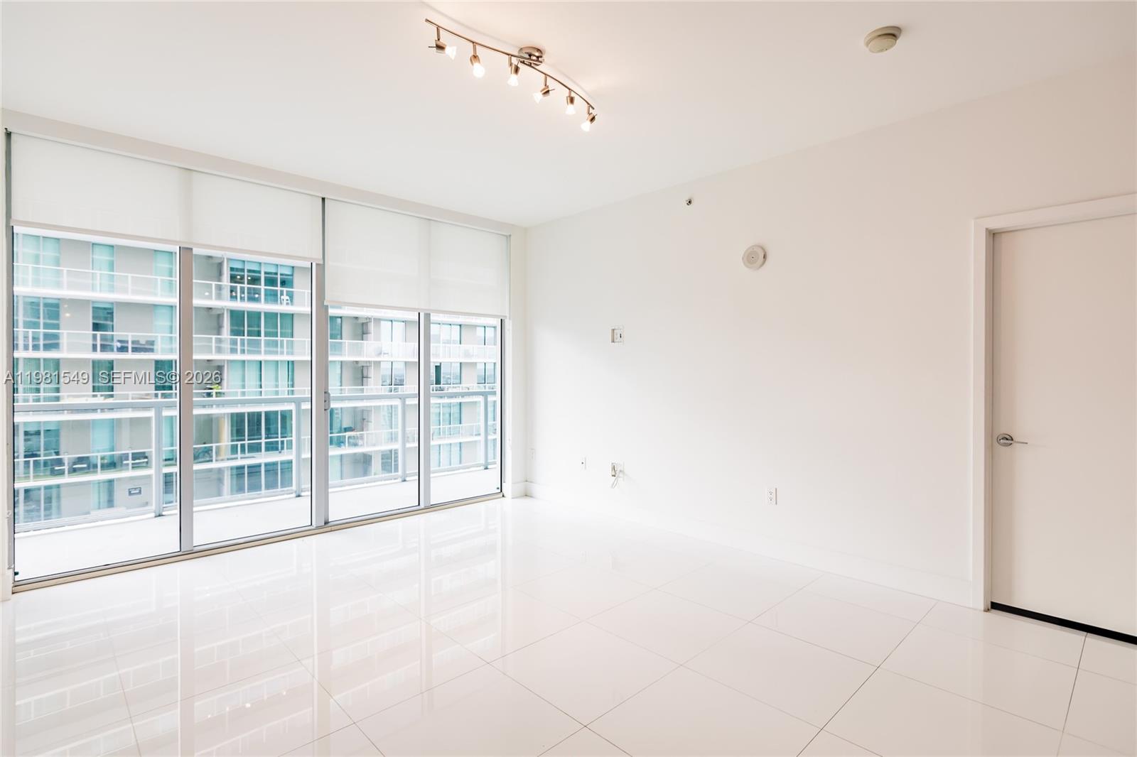 1111 SW 1st Ave #3216-N, Miami FL 33130