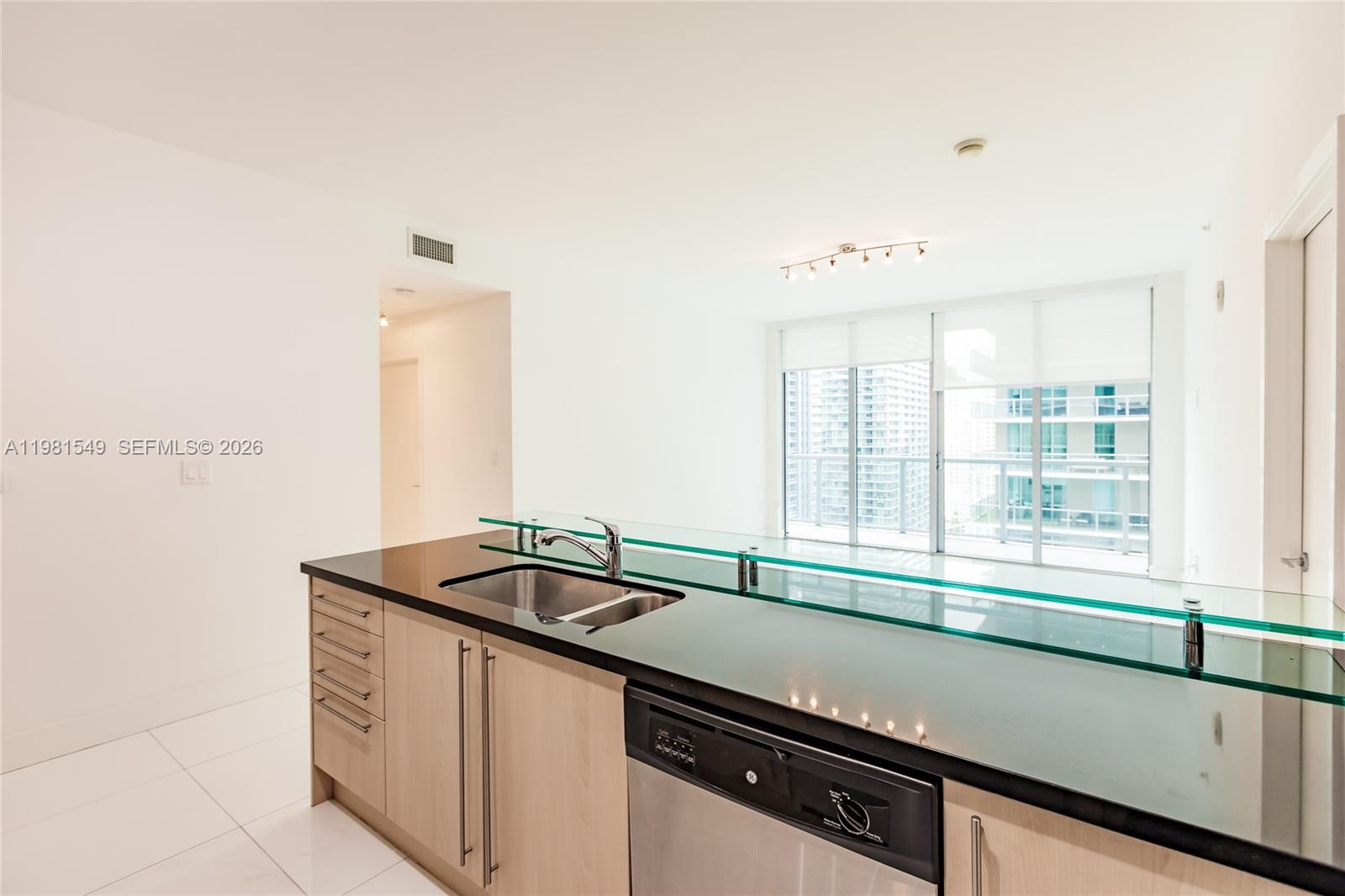 1111 SW 1st Ave #3216-N, Miami FL 33130