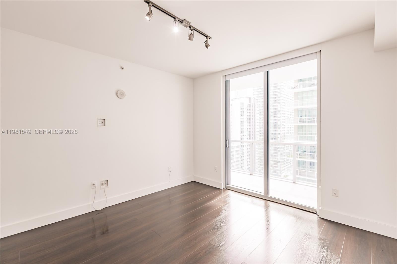 1111 SW 1st Ave #3216-N, Miami FL 33130