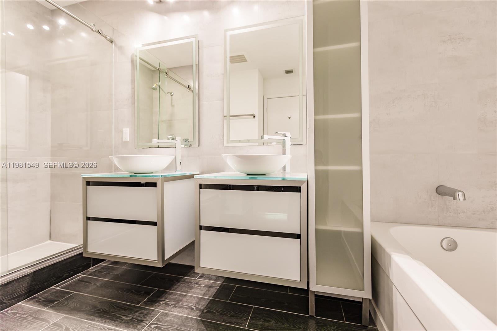 1111 SW 1st Ave #3216-N, Miami FL 33130