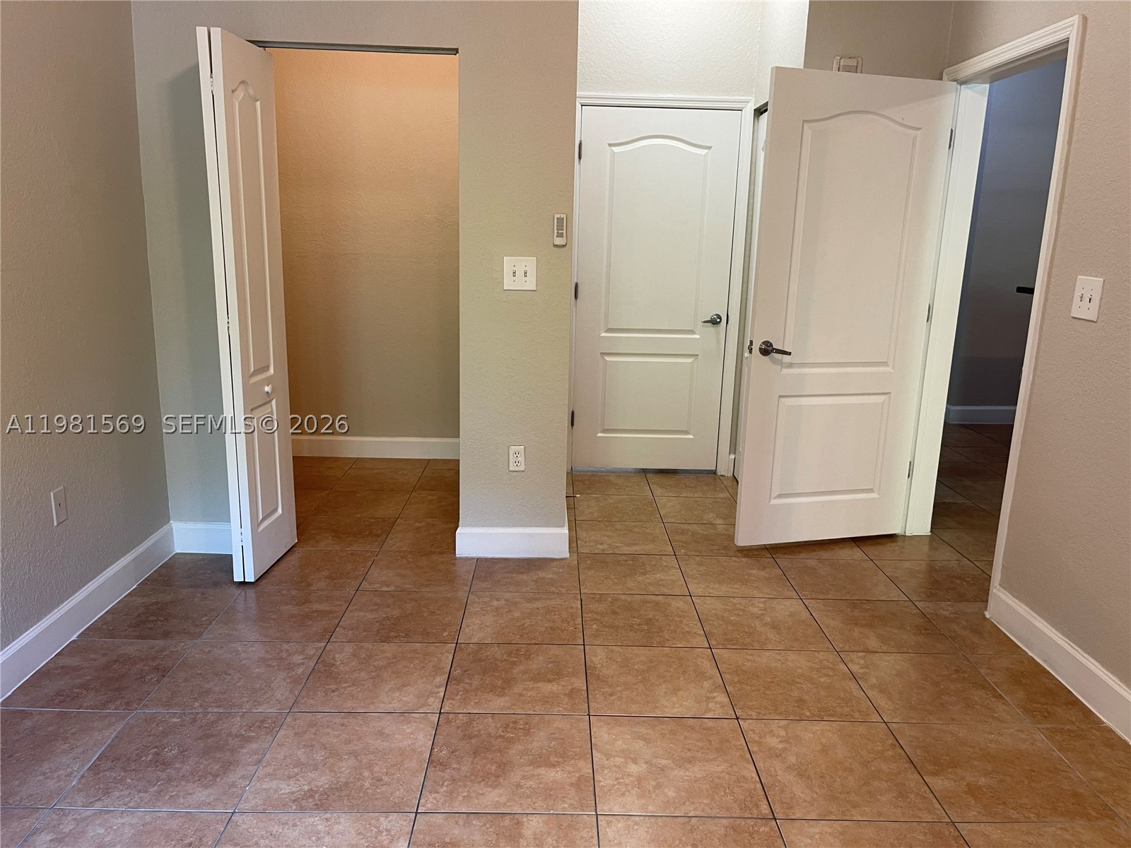 6001 SW 70th St #130, South Miami FL 33143