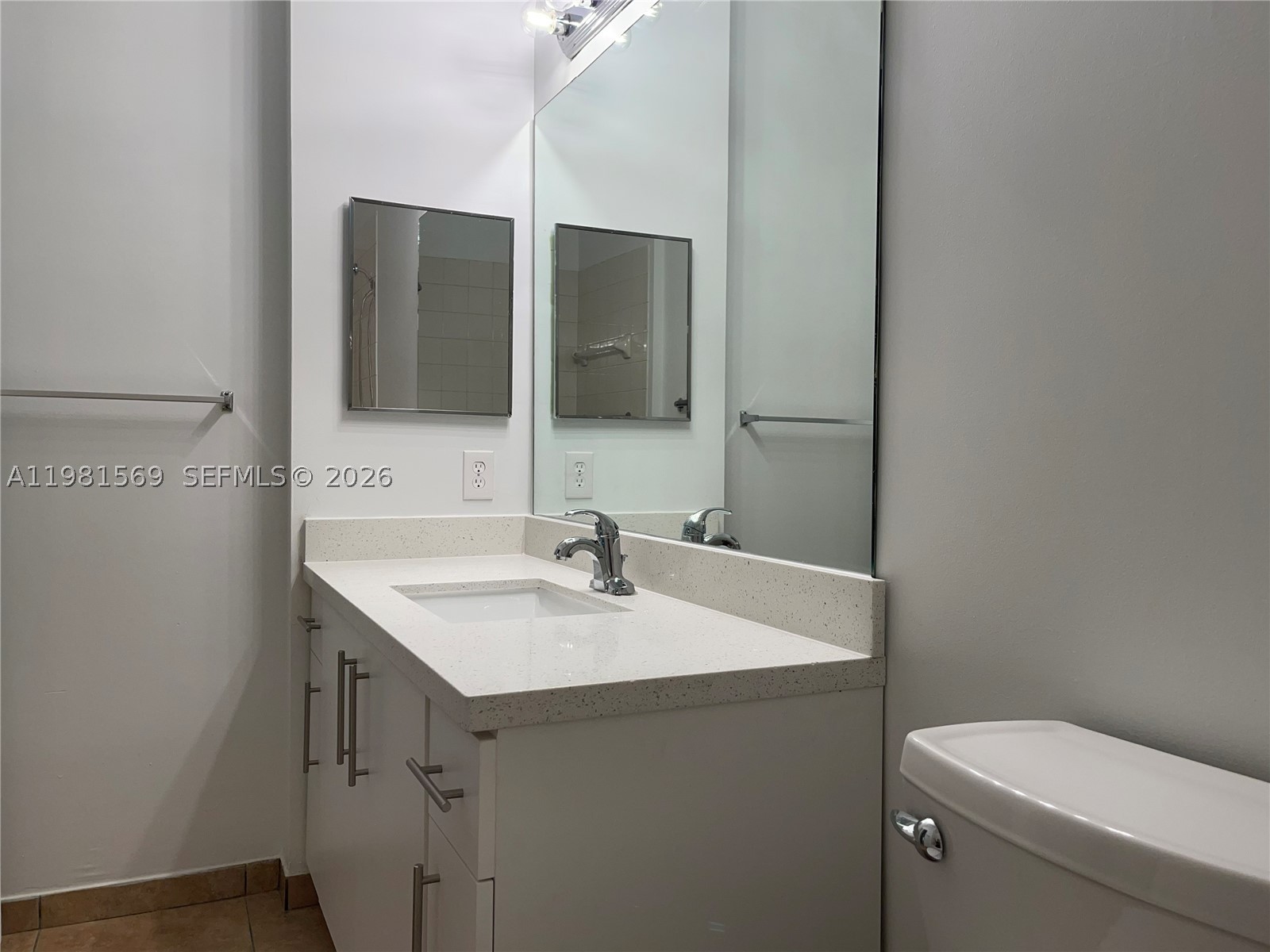 6001 SW 70th St #130, South Miami FL 33143