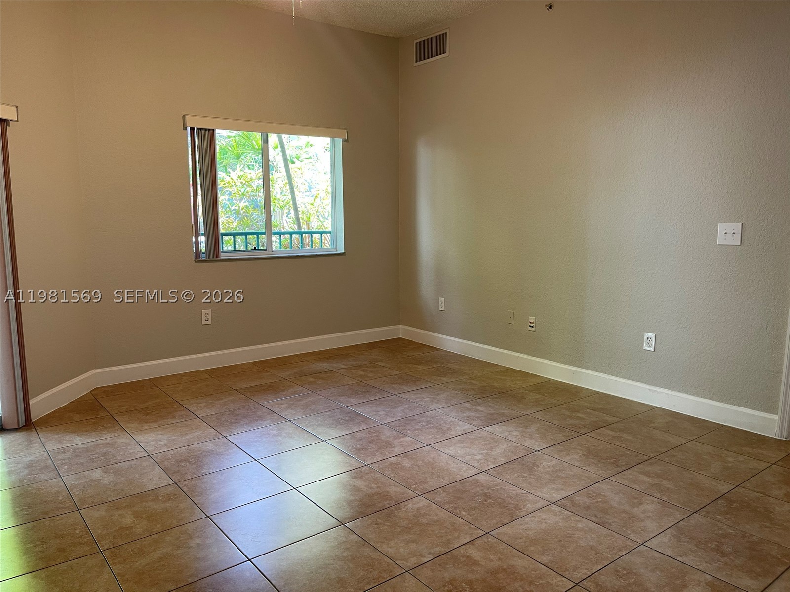 6001 SW 70th St #130, South Miami FL 33143