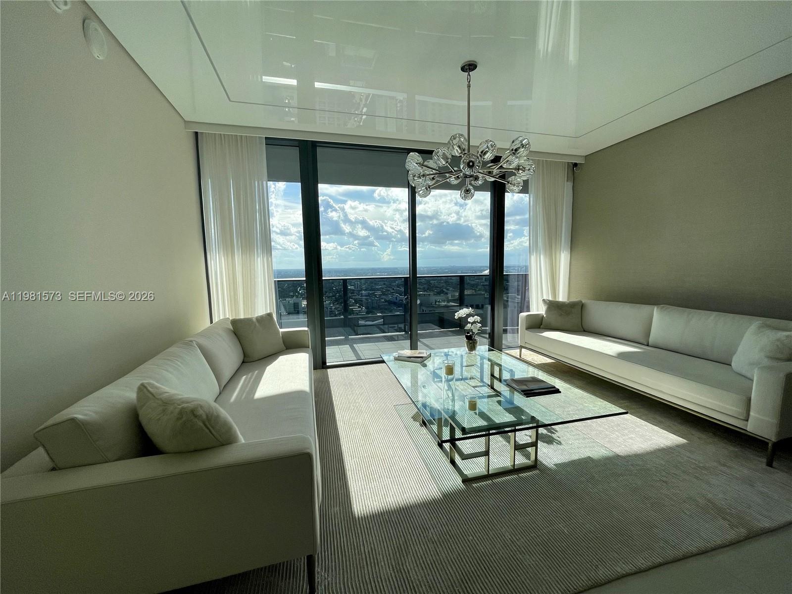1000 Brickell Plaza #4410, Miami FL 33131