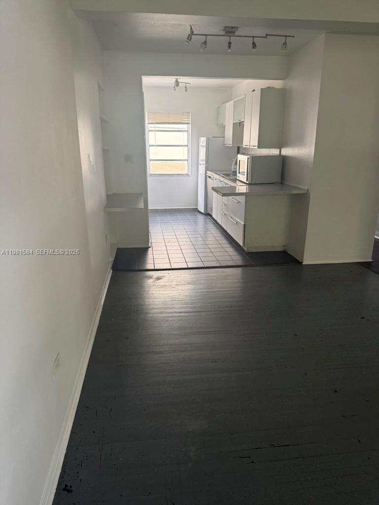 424 NE 82nd St #4C, Miami FL 33138