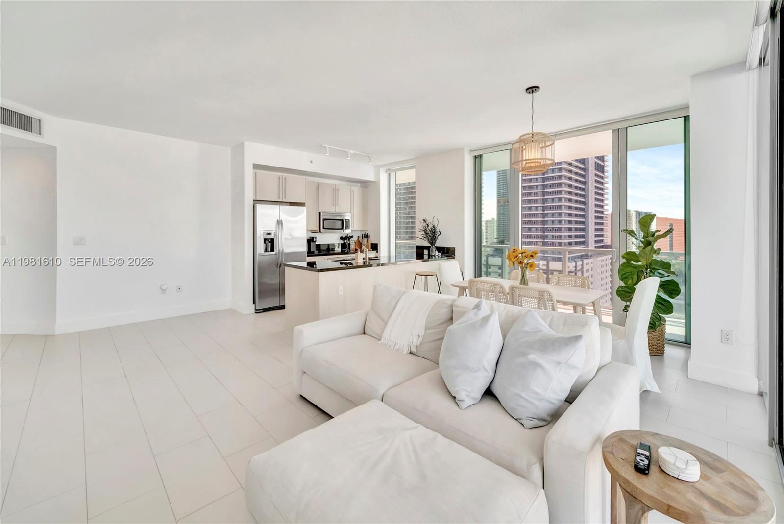 79 SW 12th St #2201-S, Miami FL 33130