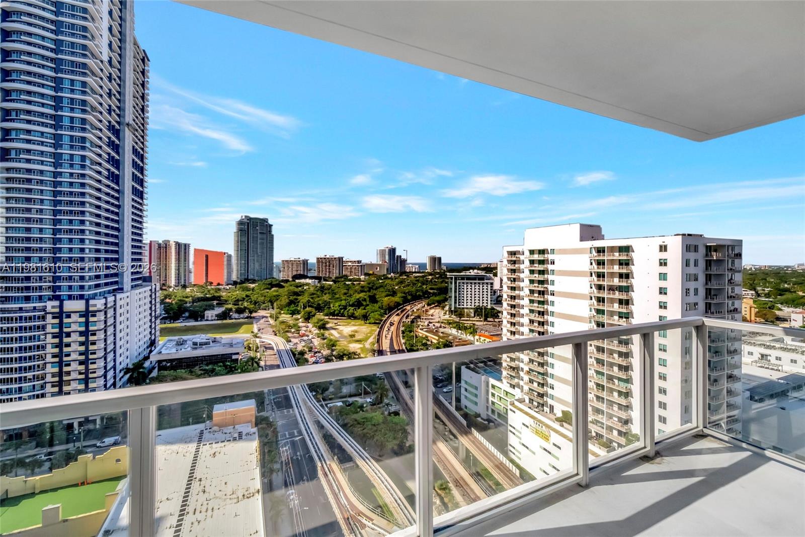 79 SW 12th St #2201-S, Miami FL 33130