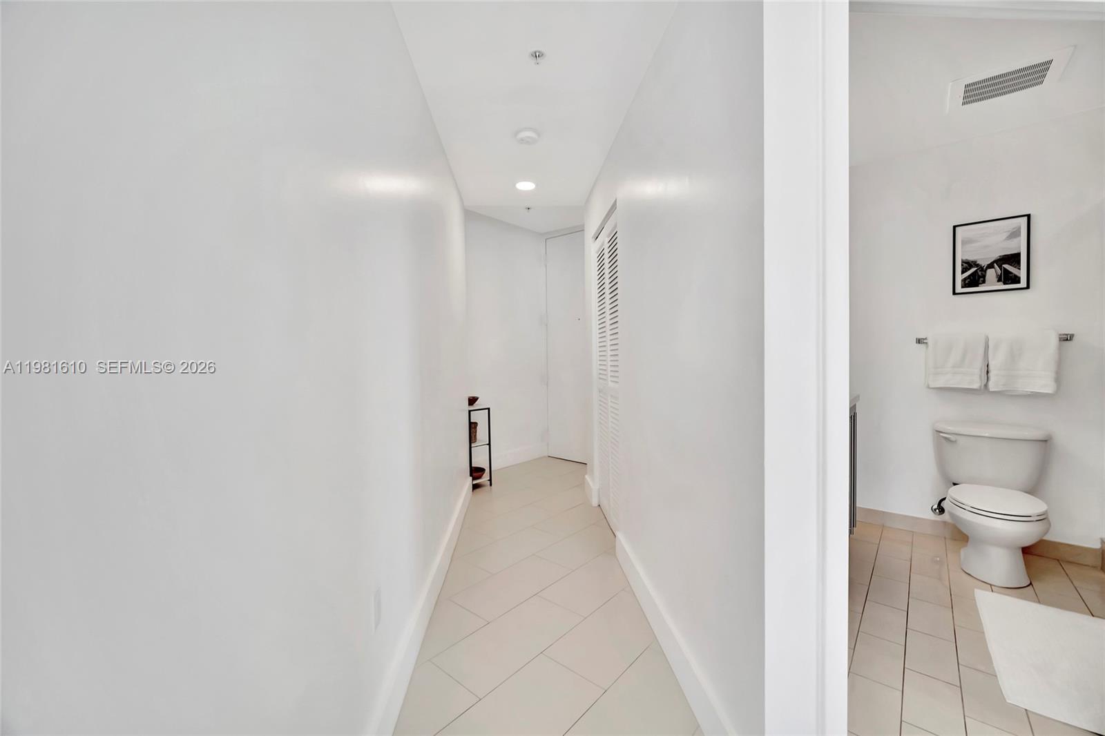 79 SW 12th St #2201-S, Miami FL 33130