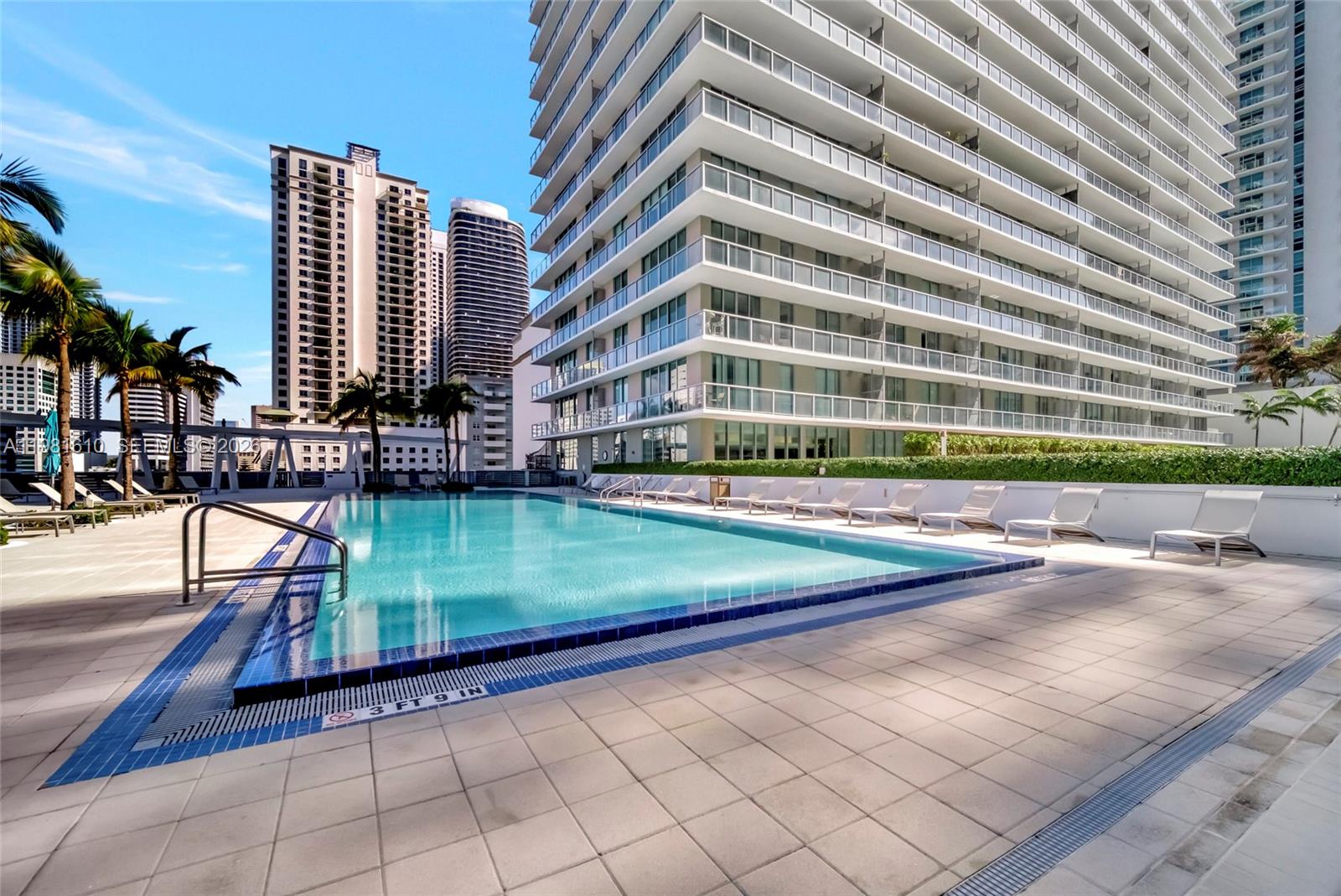 79 SW 12th St #2201-S, Miami FL 33130
