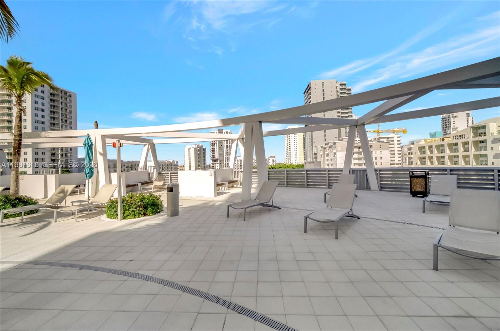 79 SW 12th St #2201-S, Miami FL 33130
