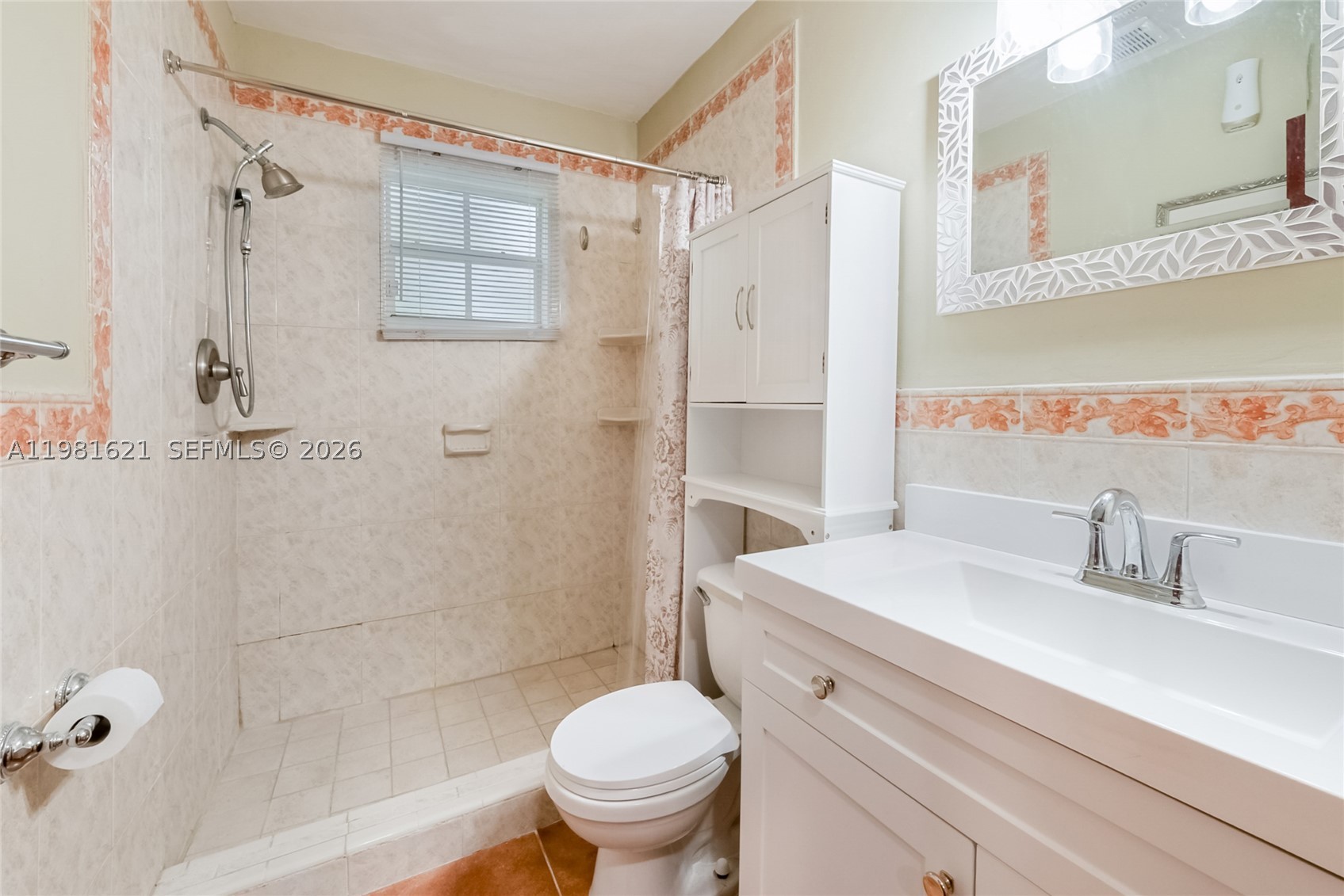 6350 NW 39th Ter, Virginia Gardens FL 33166